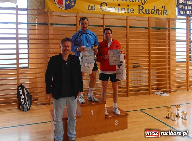 Zdjęcie w galerii na portalu naszraciborz.pl: Badminton amatorów wiadomości z regionu