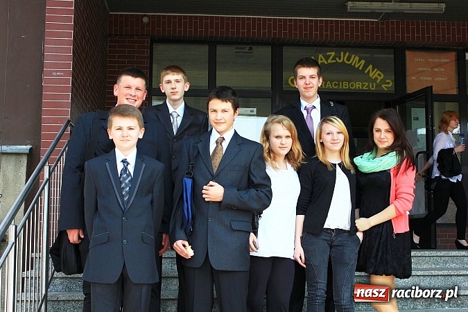 Zdjęcie w galerii na portalu naszraciborz.pl: Gimnazjaliści po pierwszym dniu zmagań wiadomości z regionu