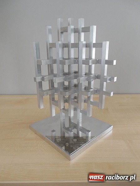 Zdjęcie w galerii na portalu naszraciborz.pl: Ogromny sukces Budowlanki. 1. miejsce w Turnieju Złota Kielnia i Puchar Ministra wiadomości z regionu