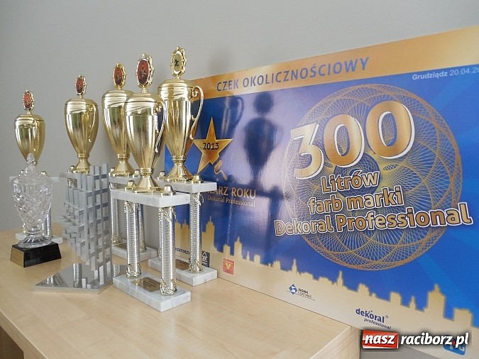 Zdjęcie w galerii na portalu naszraciborz.pl: Ogromny sukces Budowlanki. 1. miejsce w Turnieju Złota Kielnia i Puchar Ministra wiadomości z regionu