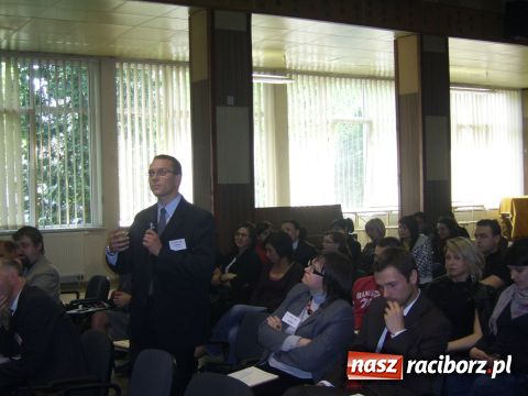 Zdjęcie w galerii na portalu naszraciborz.pl: Buzek - Migalski, niedoszłe starcie wiadomości z regionu