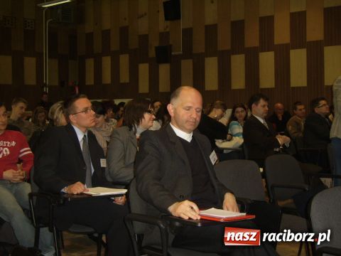 Zdjęcie w galerii na portalu naszraciborz.pl: Buzek - Migalski, niedoszłe starcie wiadomości z regionu