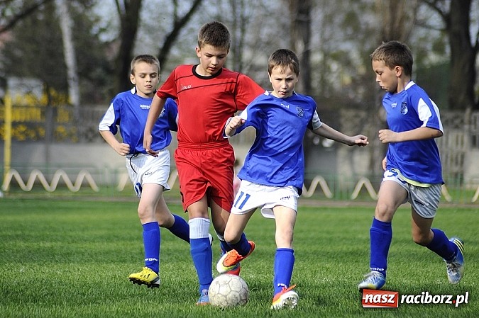 Zdjęcie w galerii na portalu naszraciborz.pl: Sześć goli przy Wyszyńskiego wiadomości z regionu