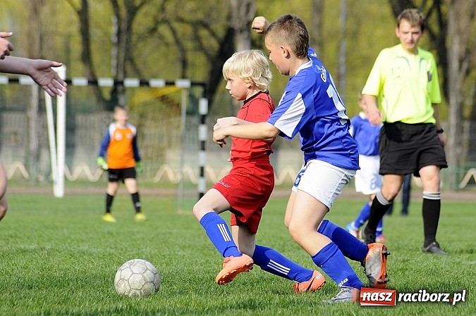 Zdjęcie w galerii na portalu naszraciborz.pl: Sześć goli przy Wyszyńskiego wiadomości z regionu
