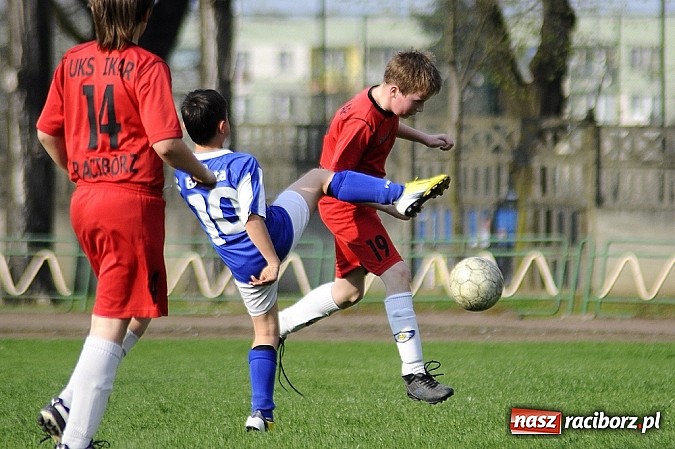 Zdjęcie w galerii na portalu naszraciborz.pl: Sześć goli przy Wyszyńskiego wiadomości z regionu