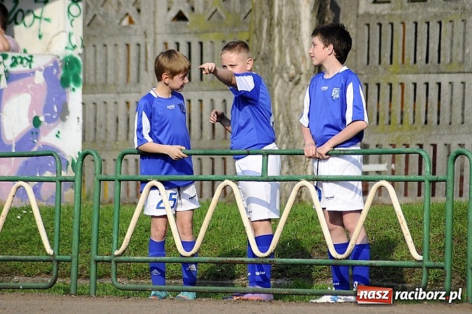 Zdjęcie w galerii na portalu naszraciborz.pl: Sześć goli przy Wyszyńskiego wiadomości z regionu