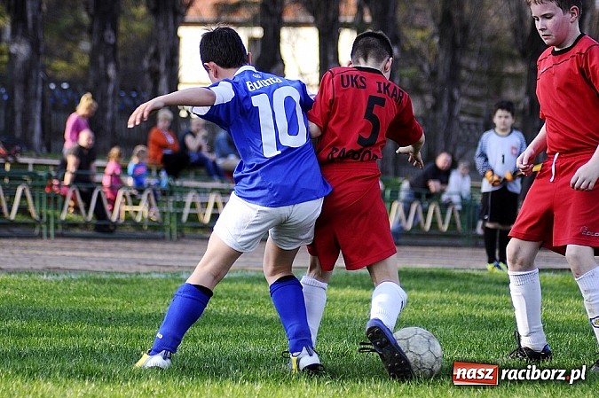 Zdjęcie w galerii na portalu naszraciborz.pl: Sześć goli przy Wyszyńskiego wiadomości z regionu
