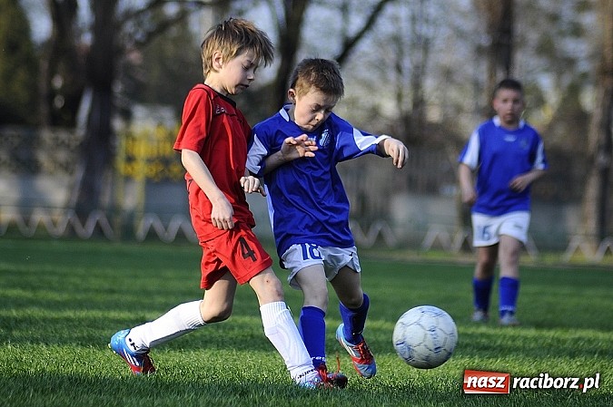 Zdjęcie w galerii na portalu naszraciborz.pl: Sześć goli przy Wyszyńskiego wiadomości z regionu