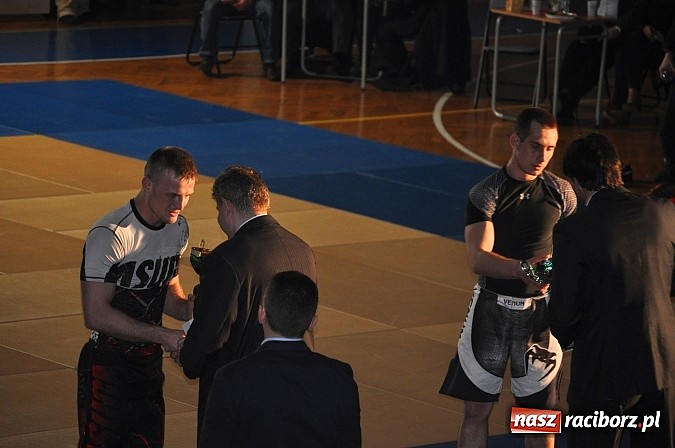 Zdjęcie w galerii na portalu naszraciborz.pl: Raciborzanie na Ju Jitsu Fight Night Rybnik 2013 wiadomości z regionu
