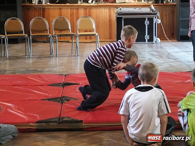 Zdjęcie w galerii na portalu naszraciborz.pl: Młodzi adepci ju-jitsu w Krzanowicach wiadomości z regionu