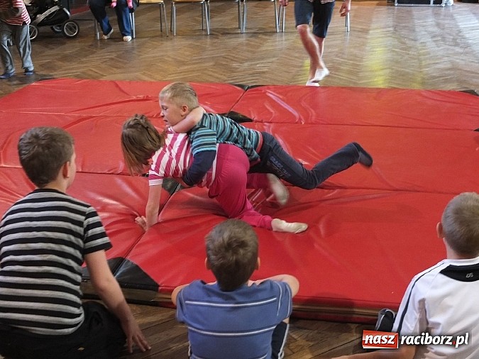 Zdjęcie w galerii na portalu naszraciborz.pl: Młodzi adepci ju-jitsu w Krzanowicach wiadomości z regionu