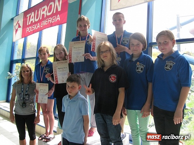 Zdjęcie w galerii na portalu naszraciborz.pl: Pływanie: Chłopcy z 15-tki najlepsi wiadomości z regionu