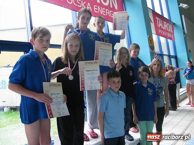 Zdjęcie w galerii na portalu naszraciborz.pl: Pływanie: Chłopcy z 15-tki najlepsi wiadomości z regionu