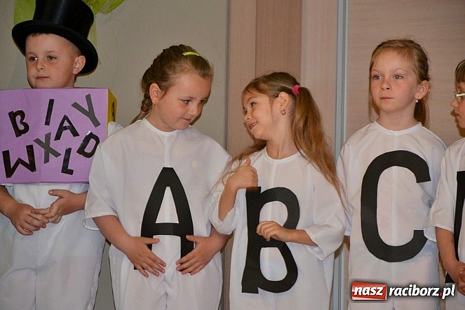 Zdjęcie w galerii na portalu naszraciborz.pl: Teatrzyki przedszkolne na przeglądzie w Tworkowie wiadomości z regionu