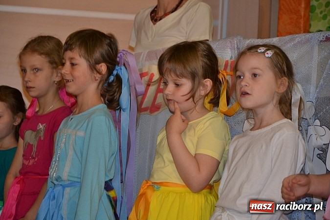 Zdjęcie w galerii na portalu naszraciborz.pl: Teatrzyki przedszkolne na przeglądzie w Tworkowie wiadomości z regionu