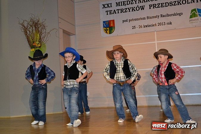 Zdjęcie w galerii na portalu naszraciborz.pl: Teatrzyki przedszkolne na przeglądzie w Tworkowie wiadomości z regionu