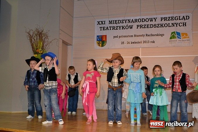 Zdjęcie w galerii na portalu naszraciborz.pl: Teatrzyki przedszkolne na przeglądzie w Tworkowie wiadomości z regionu