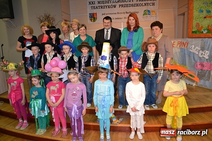 Zdjęcie w galerii na portalu naszraciborz.pl: Teatrzyki przedszkolne na przeglądzie w Tworkowie wiadomości z regionu