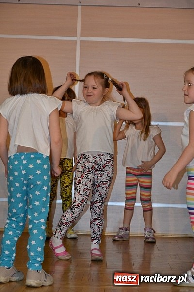 Zdjęcie w galerii na portalu naszraciborz.pl: Teatrzyki przedszkolne na przeglądzie w Tworkowie wiadomości z regionu