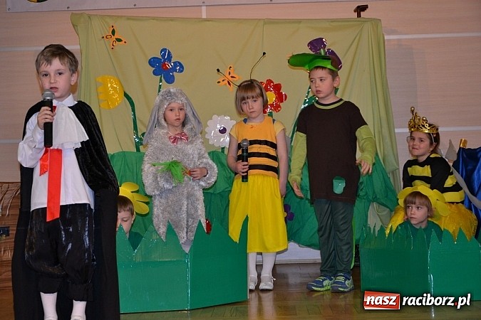 Zdjęcie w galerii na portalu naszraciborz.pl: Teatrzyki przedszkolne na przeglądzie w Tworkowie wiadomości z regionu