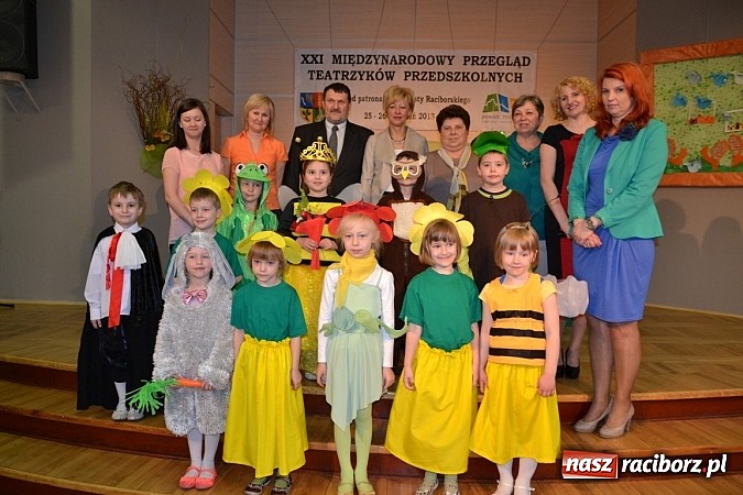 Zdjęcie w galerii na portalu naszraciborz.pl: Teatrzyki przedszkolne na przeglądzie w Tworkowie wiadomości z regionu