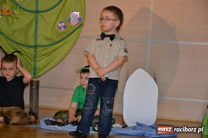 Zdjęcie w galerii na portalu naszraciborz.pl: Teatrzyki przedszkolne na przeglądzie w Tworkowie wiadomości z regionu