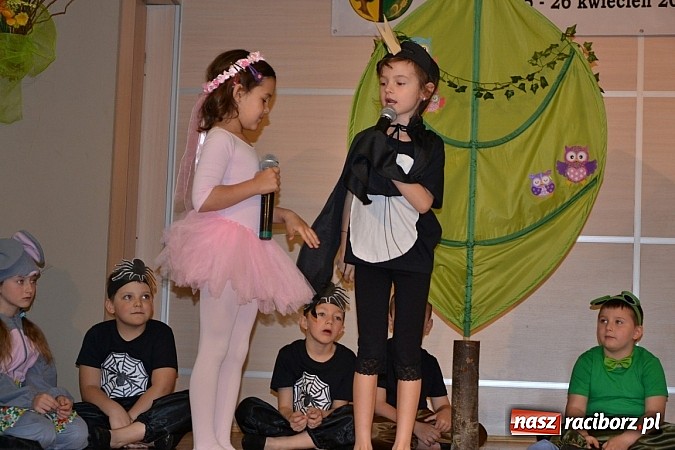 Zdjęcie w galerii na portalu naszraciborz.pl: Teatrzyki przedszkolne na przeglądzie w Tworkowie wiadomości z regionu