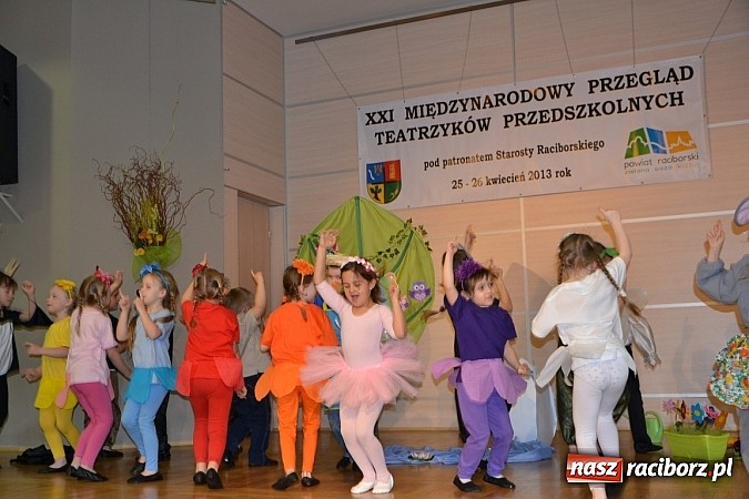 Zdjęcie w galerii na portalu naszraciborz.pl: Teatrzyki przedszkolne na przeglądzie w Tworkowie wiadomości z regionu