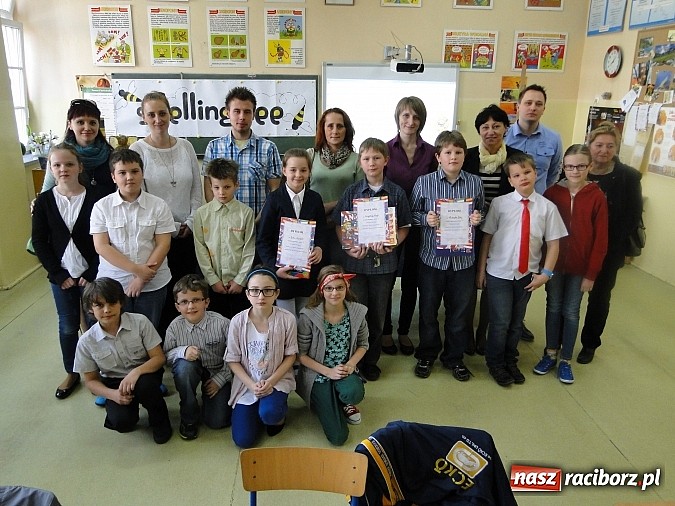 Zdjęcie w galerii na portalu naszraciborz.pl: Zmagania z angielskim alfabetem wiadomości z regionu