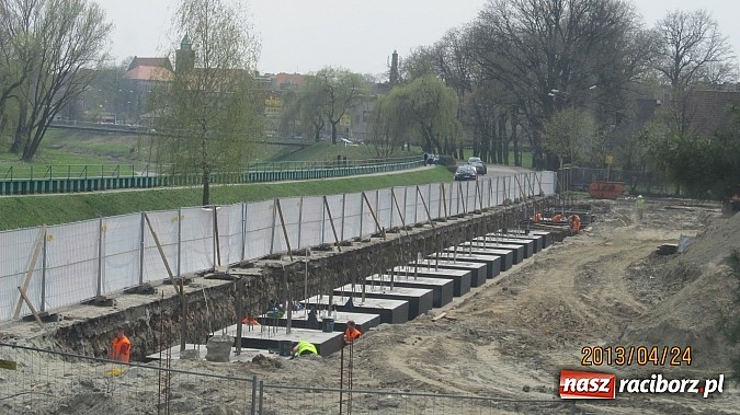 Zdjęcie w galerii na portalu naszraciborz.pl: Budowa nowej hali lekkoatletycznej przy SMS-ie idzie zgodnie z planem wiadomości z regionu