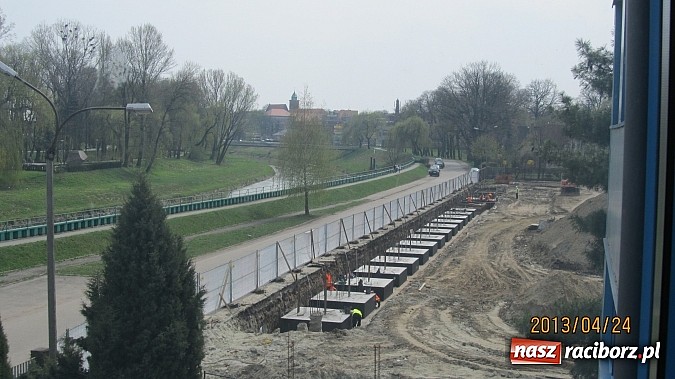 Zdjęcie w galerii na portalu naszraciborz.pl: Budowa nowej hali lekkoatletycznej przy SMS-ie idzie zgodnie z planem wiadomości z regionu