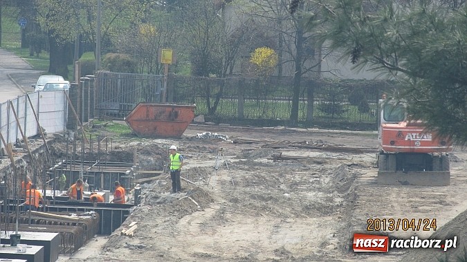 Zdjęcie w galerii na portalu naszraciborz.pl: Budowa nowej hali lekkoatletycznej przy SMS-ie idzie zgodnie z planem wiadomości z regionu