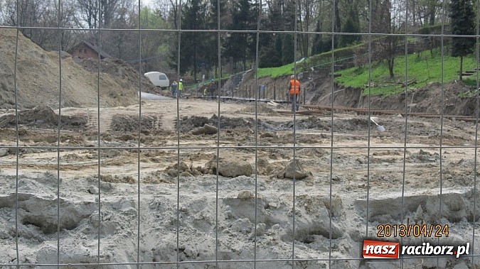 Zdjęcie w galerii na portalu naszraciborz.pl: Budowa nowej hali lekkoatletycznej przy SMS-ie idzie zgodnie z planem wiadomości z regionu