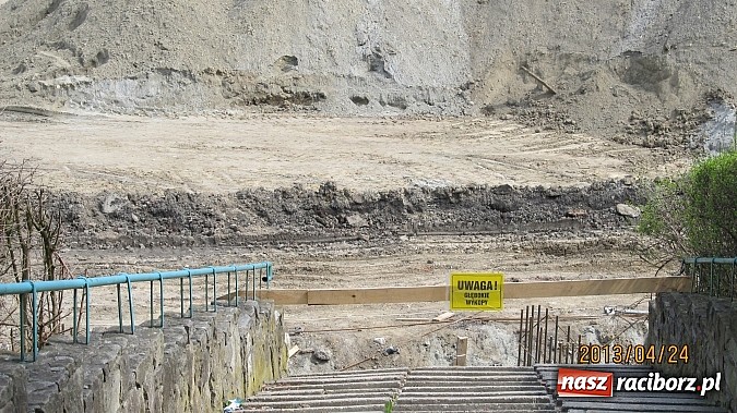 Zdjęcie w galerii na portalu naszraciborz.pl: Budowa nowej hali lekkoatletycznej przy SMS-ie idzie zgodnie z planem wiadomości z regionu