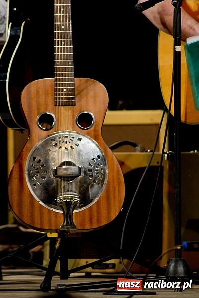 Zdjęcie w galerii na portalu naszraciborz.pl: Publiczność Strzechy straciła głowę dla bluesa! wiadomości z regionu