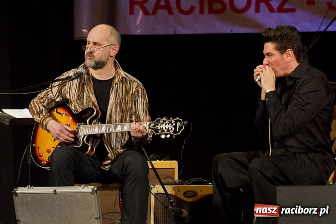 Zdjęcie w galerii na portalu naszraciborz.pl: Publiczność Strzechy straciła głowę dla bluesa! wiadomości z regionu