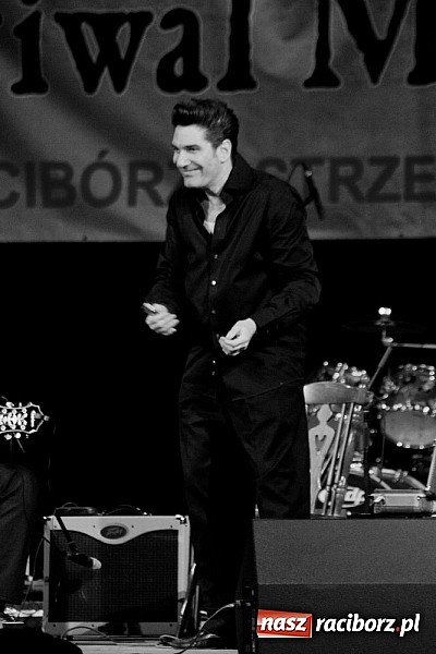 Zdjęcie w galerii na portalu naszraciborz.pl: Publiczność Strzechy straciła głowę dla bluesa! wiadomości z regionu