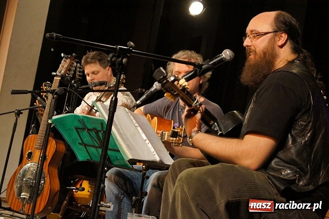 Zdjęcie w galerii na portalu naszraciborz.pl: Publiczność Strzechy straciła głowę dla bluesa! wiadomości z regionu
