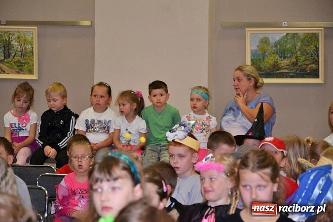 Zdjęcie w galerii na portalu naszraciborz.pl: Przedszkolaki pokazały swoje zdolności aktorskie wiadomości z regionu