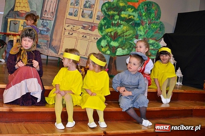 Zdjęcie w galerii na portalu naszraciborz.pl: Przedszkolaki pokazały swoje zdolności aktorskie wiadomości z regionu