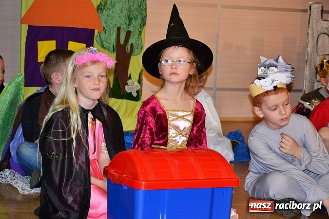 Zdjęcie w galerii na portalu naszraciborz.pl: Przedszkolaki pokazały swoje zdolności aktorskie wiadomości z regionu