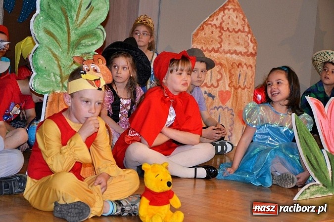 Zdjęcie w galerii na portalu naszraciborz.pl: Przedszkolaki pokazały swoje zdolności aktorskie wiadomości z regionu