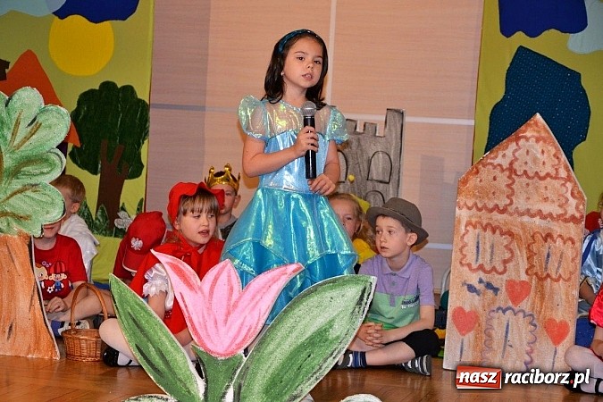 Zdjęcie w galerii na portalu naszraciborz.pl: Przedszkolaki pokazały swoje zdolności aktorskie wiadomości z regionu