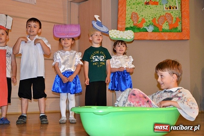 Zdjęcie w galerii na portalu naszraciborz.pl: Przedszkolaki pokazały swoje zdolności aktorskie wiadomości z regionu