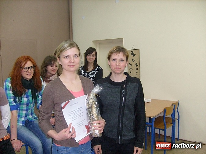 Zdjęcie w galerii na portalu naszraciborz.pl: Dietetycy z Medyka przekonują do jedzenia drugiego śniadania wiadomości z regionu