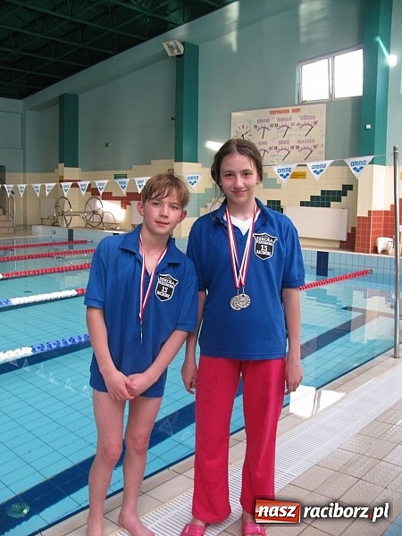 Zdjęcie w galerii na portalu naszraciborz.pl: Pływanie: Złota sztafeta Victorii wiadomości z regionu