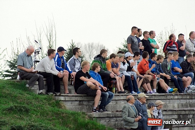 Zdjęcie w galerii na portalu naszraciborz.pl: Gran Derbi w Pietrowicach na remis wiadomości z regionu