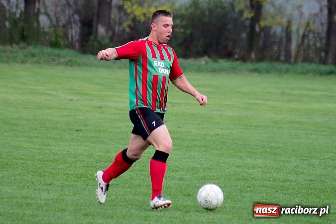 Zdjęcie w galerii na portalu naszraciborz.pl: Gran Derbi w Pietrowicach na remis wiadomości z regionu