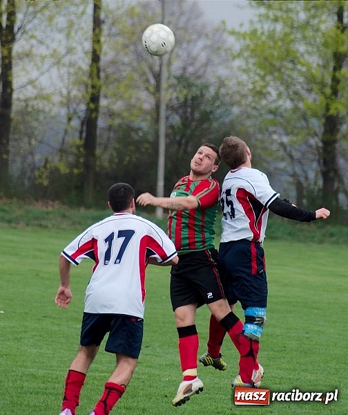 Zdjęcie w galerii na portalu naszraciborz.pl: Gran Derbi w Pietrowicach na remis wiadomości z regionu