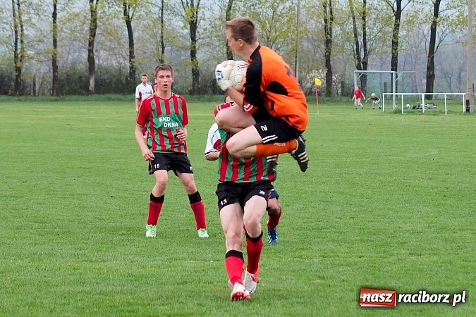 Zdjęcie w galerii na portalu naszraciborz.pl: Gran Derbi w Pietrowicach na remis wiadomości z regionu